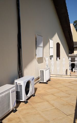 Casa à venda com 600m², 5 quartos e 7 vagasVaranda da Suíte 2