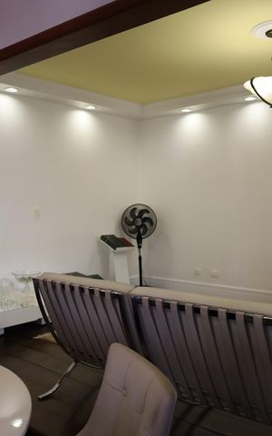 Casa à venda com 600m², 5 quartos e 7 vagasSala