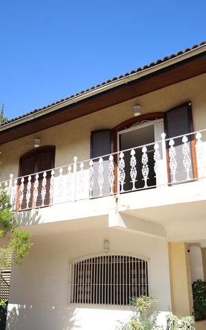 Casa à venda com 600m², 5 quartos e 7 vagasFachada 