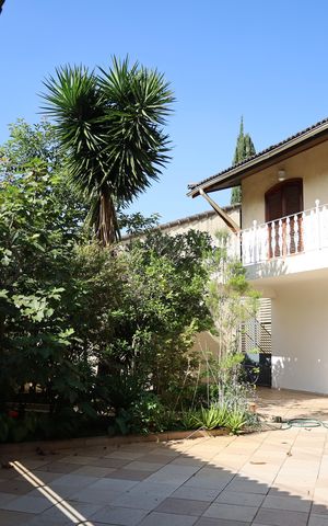 Casa à venda com 600m², 5 quartos e 7 vagasFachada 