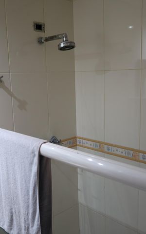 Casa à venda com 600m², 5 quartos e 7 vagasBanheiro da Suíte 2