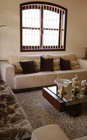 Casa à venda com 600m², 5 quartos e 7 vagasSala