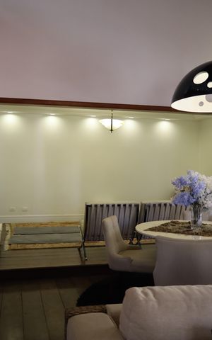 Casa à venda com 600m², 5 quartos e 7 vagasSala