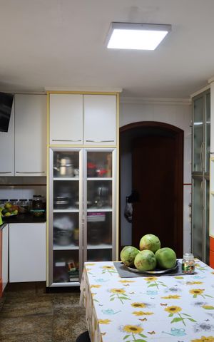 Casa à venda com 600m², 5 quartos e 7 vagasCozinha