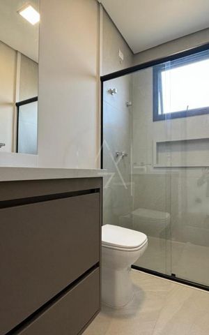 Casa de condomínio à venda com 222m², 3 quartos e 4 vagas