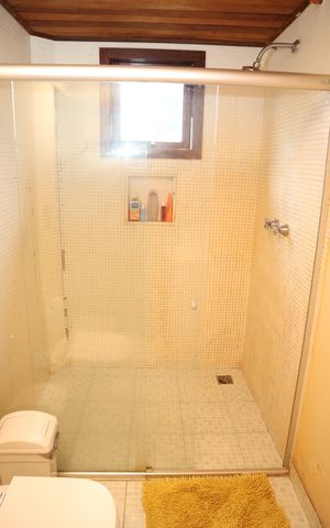 Casa à venda com 500m², 3 quartos e 2 vagasBanheiro social