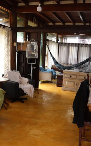 Casa à venda com 500m², 3 quartos e 2 vagasSala