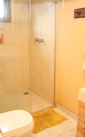 Casa à venda com 500m², 3 quartos e 2 vagasBanheiro social