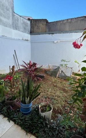 Casa à venda com 110m², 3 quartos e 2 vagas