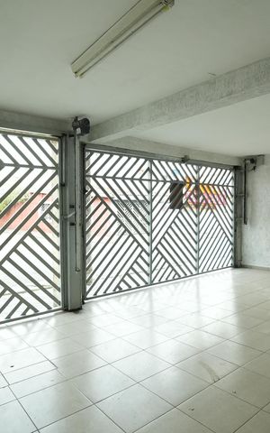 Casa à venda com 299m², 3 quartos e 4 vagasGaragem