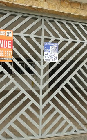 Casa à venda com 299m², 3 quartos e 4 vagasFachada