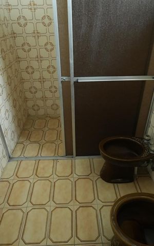 Casa à venda com 299m², 3 quartos e 4 vagasBanheiro Social