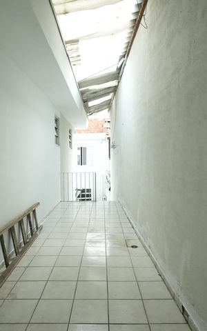 Casa à venda com 299m², 3 quartos e 4 vagasCorredor