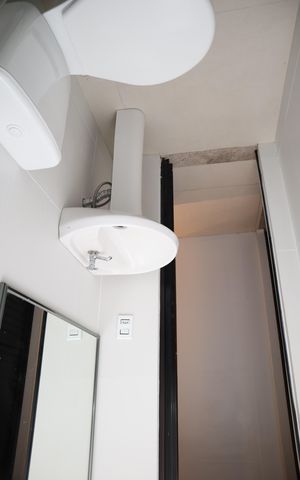 Casa de condomínio à venda com 271m², 4 quartos e 3 vagasbanheiro 5 lavanderia 