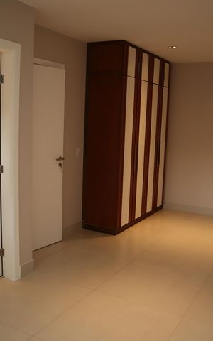 Casa de condomínio à venda com 271m², 4 quartos e 3 vagasquarto suite 2