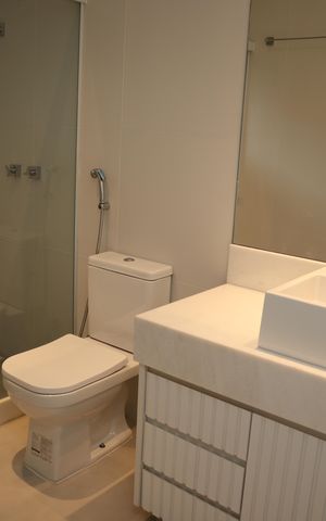 Casa de condomínio à venda com 271m², 4 quartos e 3 vagasbanheiro 3