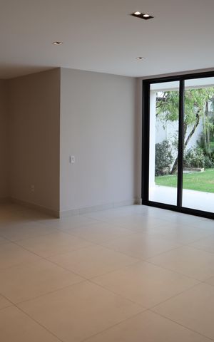 Casa de condomínio à venda com 271m², 4 quartos e 3 vagassala