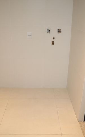 Casa de condomínio à venda com 271m², 4 quartos e 3 vagaslavanderia