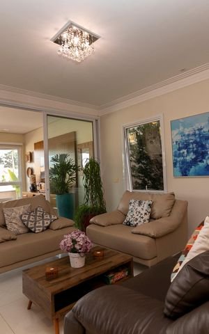 Casa de condomínio à venda com 275m², 4 quartos e 4 vagas Casa de condomínio à venda com 275m², 4 quartos e 4 vagasSALA PARA DOIS AMBIENTES