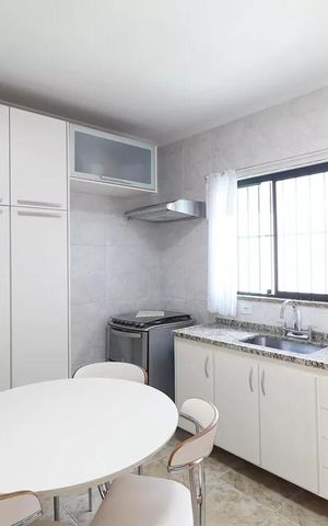 Casa de condomínio à venda com 116m², 3 quartos e 2 vagasBanheiro