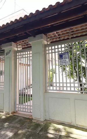 Casa de condomínio à venda com 116m², 3 quartos e 2 vagasFachada