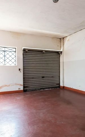 Casa à venda com 160m², 2 quartos e 3 vagasGaragem