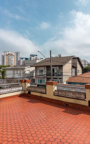 Casa à venda com 160m², 2 quartos e 3 vagasVaranda 