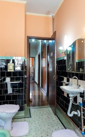 Casa à venda com 160m², 2 quartos e 3 vagasBanheiro 1