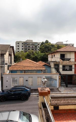 Casa à venda com 160m², 2 quartos e 3 vagasSala - Vista