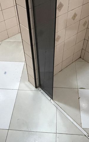 Casa para alugar com 270m², 5 quartos e 5 vagasBanheiro Social 1