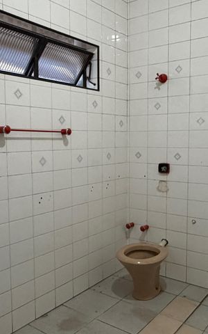 Casa para alugar com 270m², 5 quartos e 5 vagasBanheiro Social 2