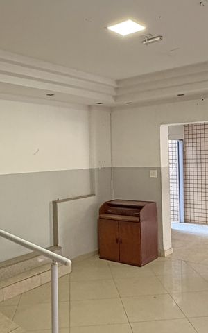 Casa para alugar com 270m², 5 quartos e 5 vagasSala