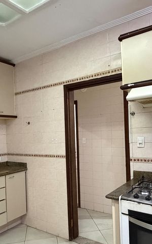 Casa para alugar com 270m², 5 quartos e 5 vagasCozinha 