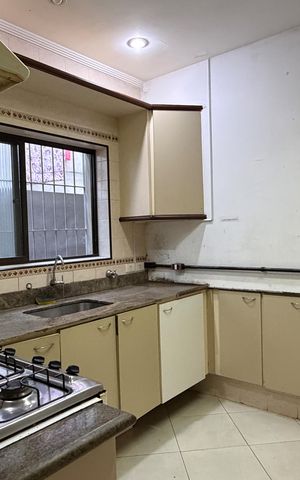 Casa para alugar com 270m², 5 quartos e 5 vagasCozinha 