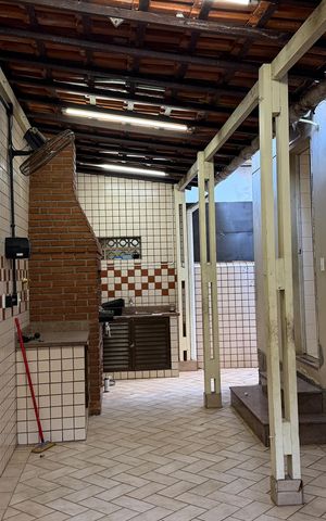 Casa para alugar com 270m², 5 quartos e 5 vagasÁrea de Serviço
