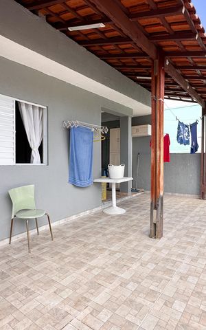 Casa à venda com 149m², 2 quartos e 2 vagas Casa à venda com 149m², 2 quartos e 2 vagasQuintal