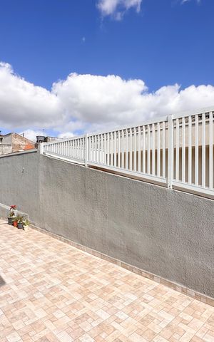 Casa à venda com 149m², 2 quartos e 2 vagas Casa à venda com 149m², 2 quartos e 2 vagasSacada