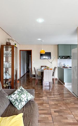 Casa à venda com 149m², 2 quartos e 2 vagas Casa à venda com 149m², 2 quartos e 2 vagasSala