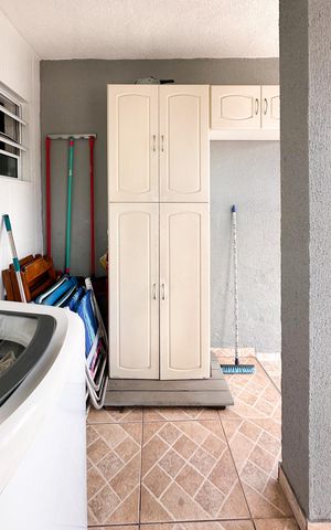 Casa à venda com 149m², 2 quartos e 2 vagas Casa à venda com 149m², 2 quartos e 2 vagasÁrea de Serviço