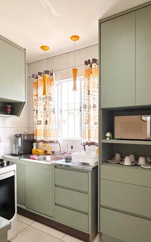 Casa à venda com 149m², 2 quartos e 2 vagas Casa à venda com 149m², 2 quartos e 2 vagasCozinha