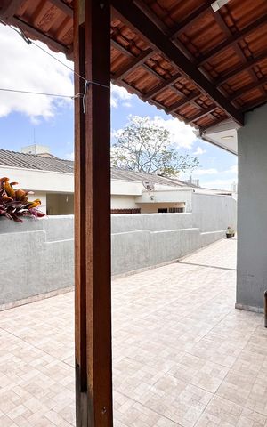 Casa à venda com 149m², 2 quartos e 2 vagas Casa à venda com 149m², 2 quartos e 2 vagasQuintal