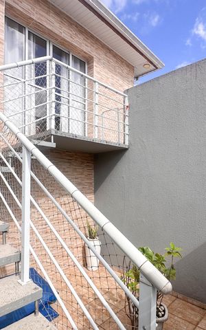Casa à venda com 149m², 2 quartos e 2 vagas Casa à venda com 149m², 2 quartos e 2 vagasEntrada