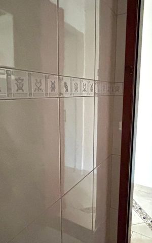 Casa à venda com 159m², 4 quartos e 4 vagas Casa à venda com 159m², 4 quartos e 4 vagasBanheiro 3