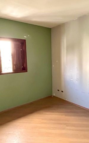 Casa à venda com 159m², 4 quartos e 4 vagas Casa à venda com 159m², 4 quartos e 4 vagasQuarto 3