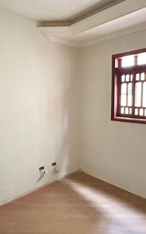 Casa à venda com 159m², 4 quartos e 4 vagas Casa à venda com 159m², 4 quartos e 4 vagasQuarto 2