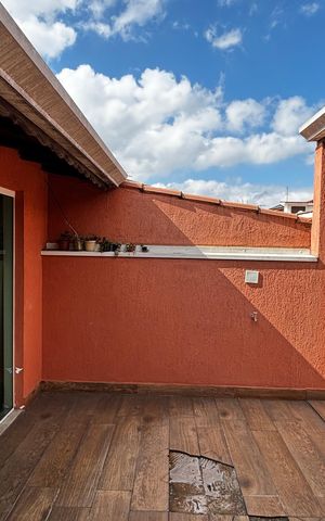 Casa à venda com 198m², 4 quartos e 2 vagas Casa à venda com 198m², 4 quartos e 2 vagasSotão Churrasqueira