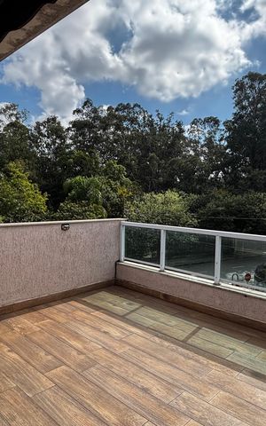 Casa à venda com 198m², 4 quartos e 2 vagas Casa à venda com 198m², 4 quartos e 2 vagasSotão Varanda
