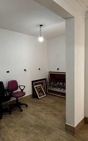 Casa à venda com 198m², 4 quartos e 2 vagas Casa à venda com 198m², 4 quartos e 2 vagasCozinha