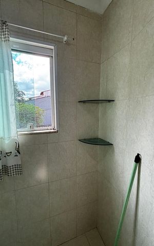 Casa à venda com 198m², 4 quartos e 2 vagas Casa à venda com 198m², 4 quartos e 2 vagasBanheiro da Suíte