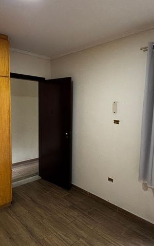 Casa à venda com 198m², 4 quartos e 2 vagas Casa à venda com 198m², 4 quartos e 2 vagasQuarto 1